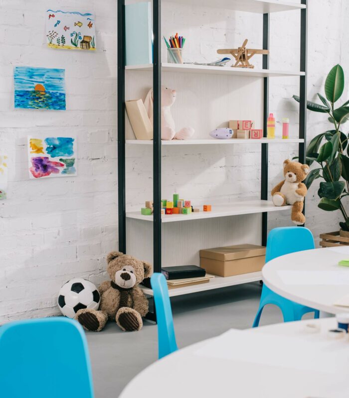 Éducatrice de jeunes enfants (EJE) libérale basée à Thionville (Moselle 57), proposant un accompagnement parental et professionnel petite enfance. Interventions en crèche, établissement d’accueil du jeune enfant, ateliers Montessori, Pikler, Reggio, Snoezelen, ainsi qu’en visio. Disponible sur tout le secteur : Vallée des Anges, Thionville, Yutz, Cattenom, Manom, Uckange et environs (15-20 km). Aide à la VAE EJE et accompagnement personnalisé pour les familles et les professionnels de la petite enfance.